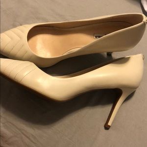 Karl Lagerfeld cream pointy toe heels